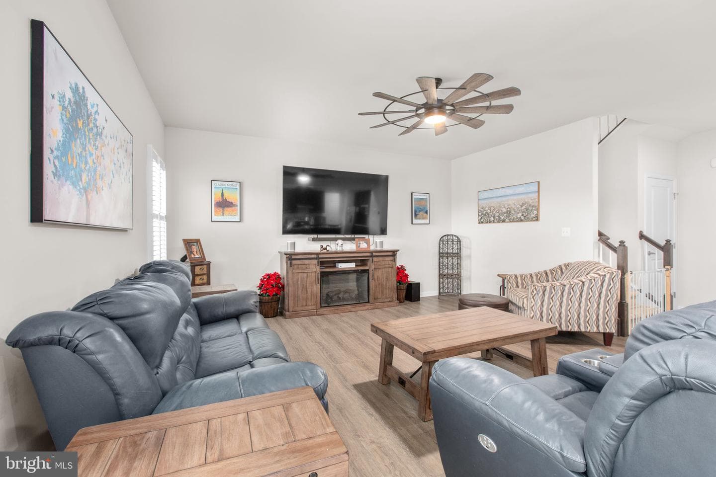 6427 Hawkeye Drive photo 9