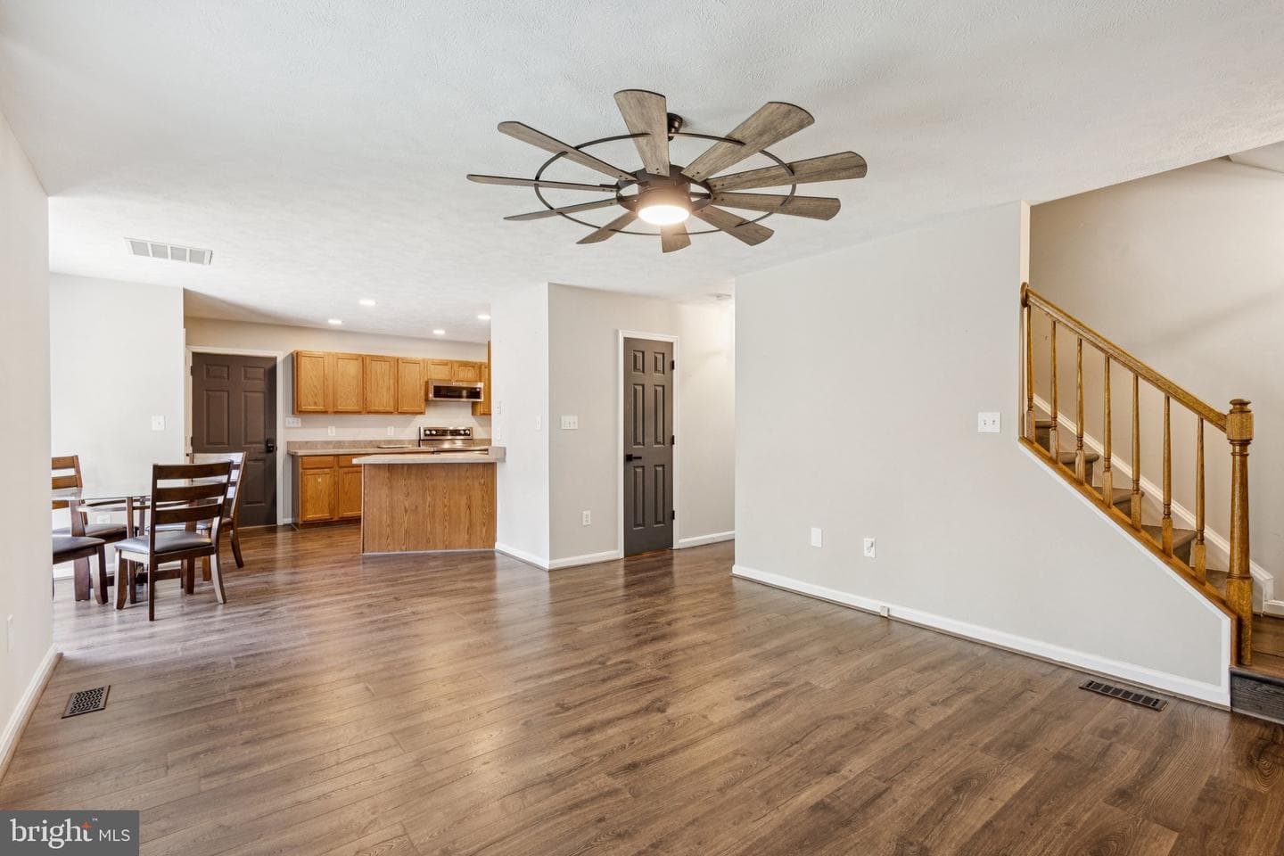 1158 Garner Drive photo 7