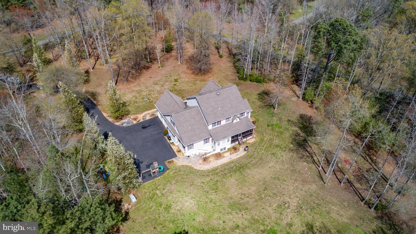 8662 Sandy Beach Ln photo 19
