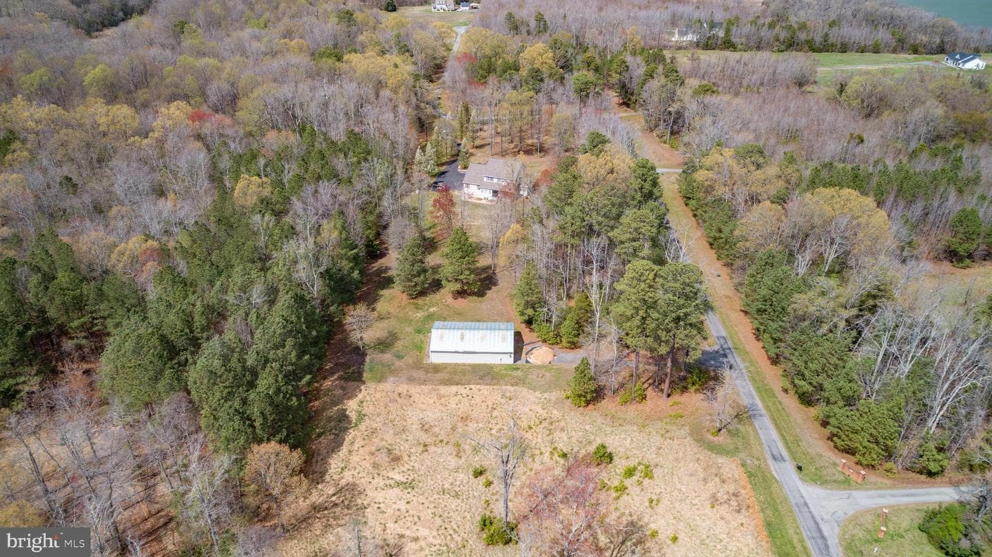 8662 Sandy Beach Ln photo 23
