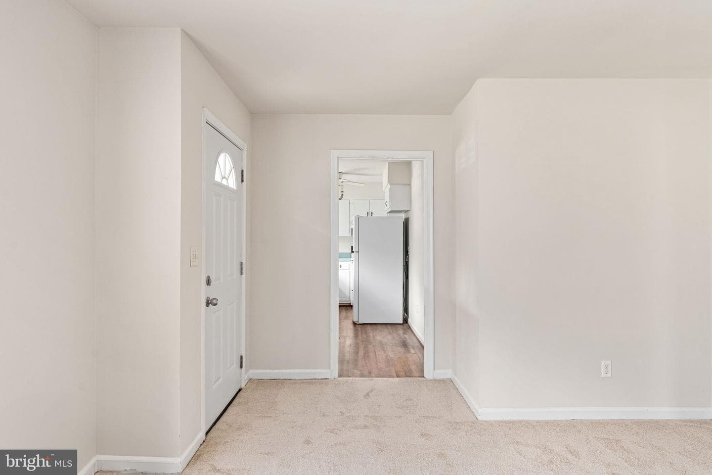 14208 Springfield Lane photo 3