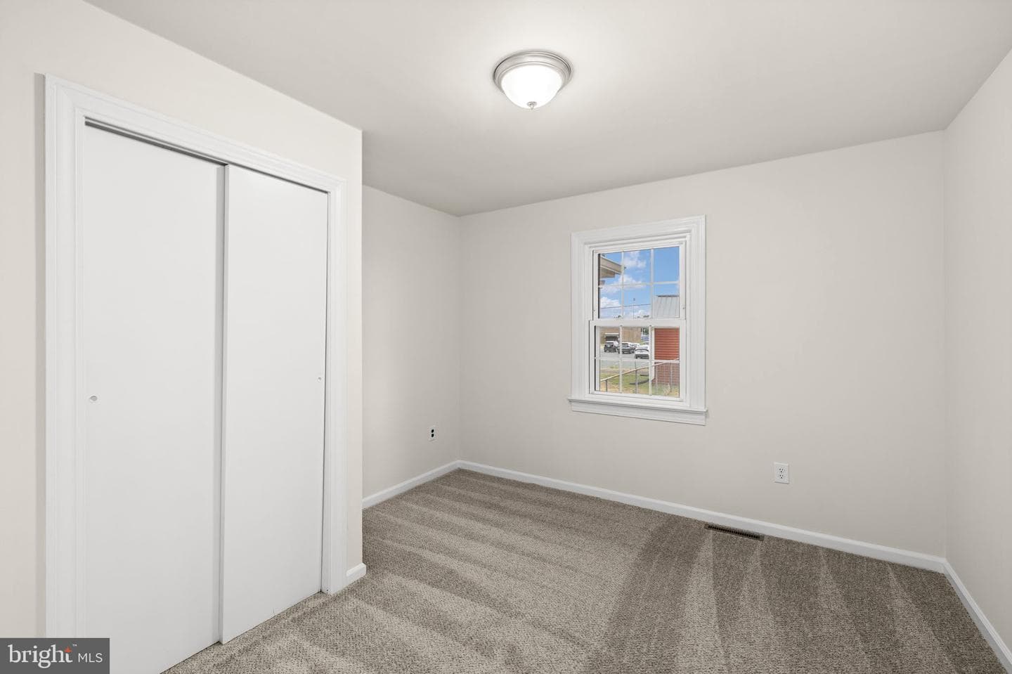 8267 Kings Highway photo 29