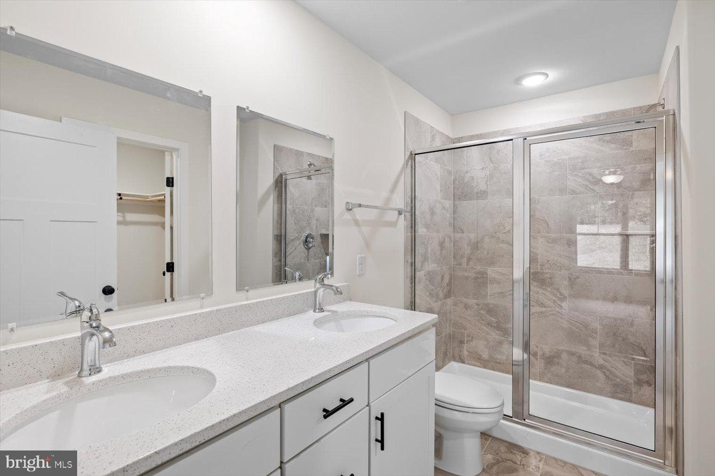 8339 Kennedy Drive photo 34