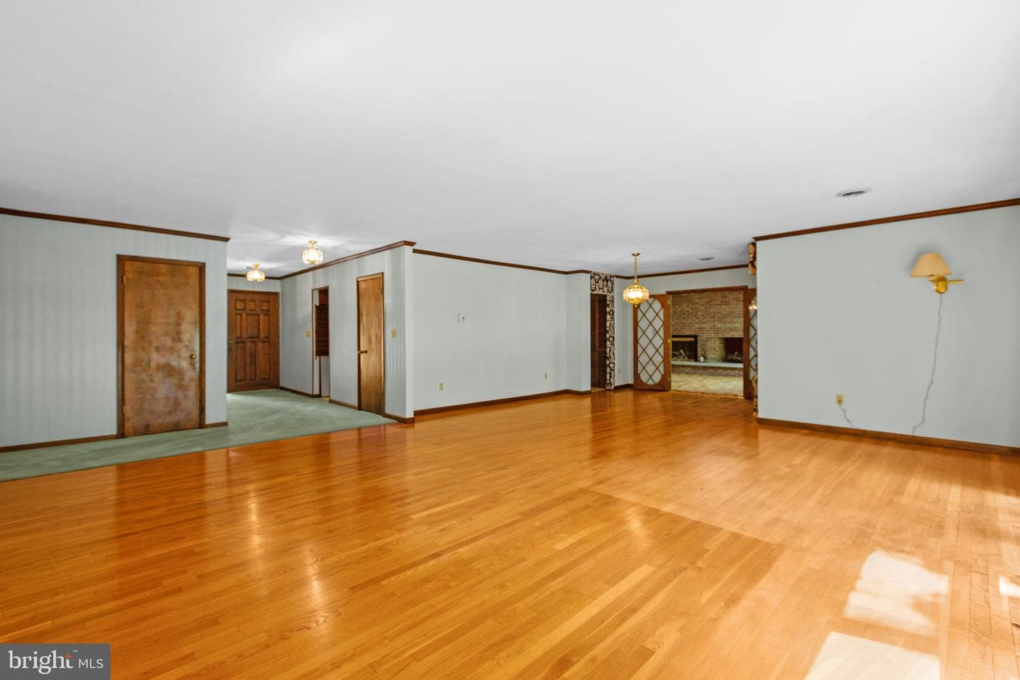 5434 Strawberry Lane photo 10