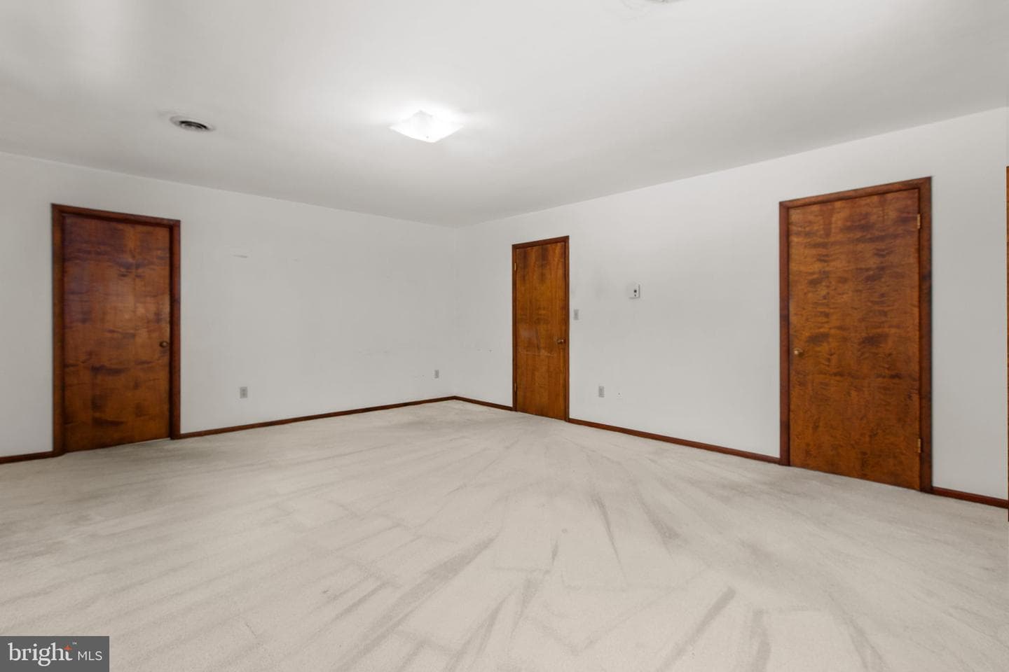 5434 Strawberry Lane photo 35