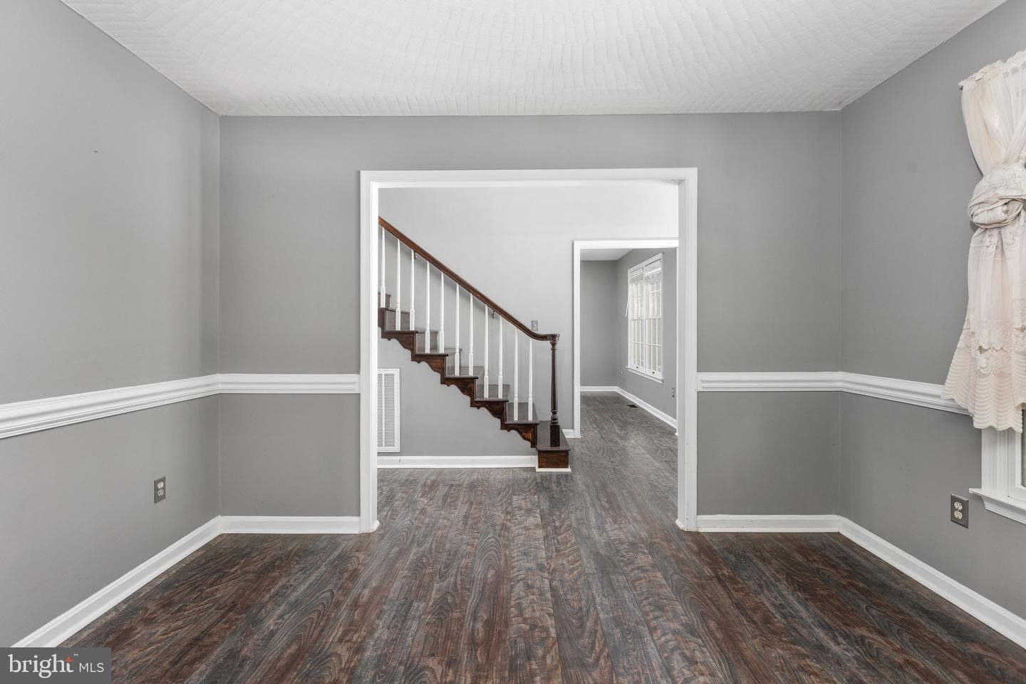 2381 Nancy Lane photo 13
