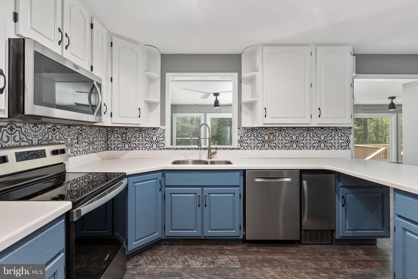 2381 Nancy Lane photo 27