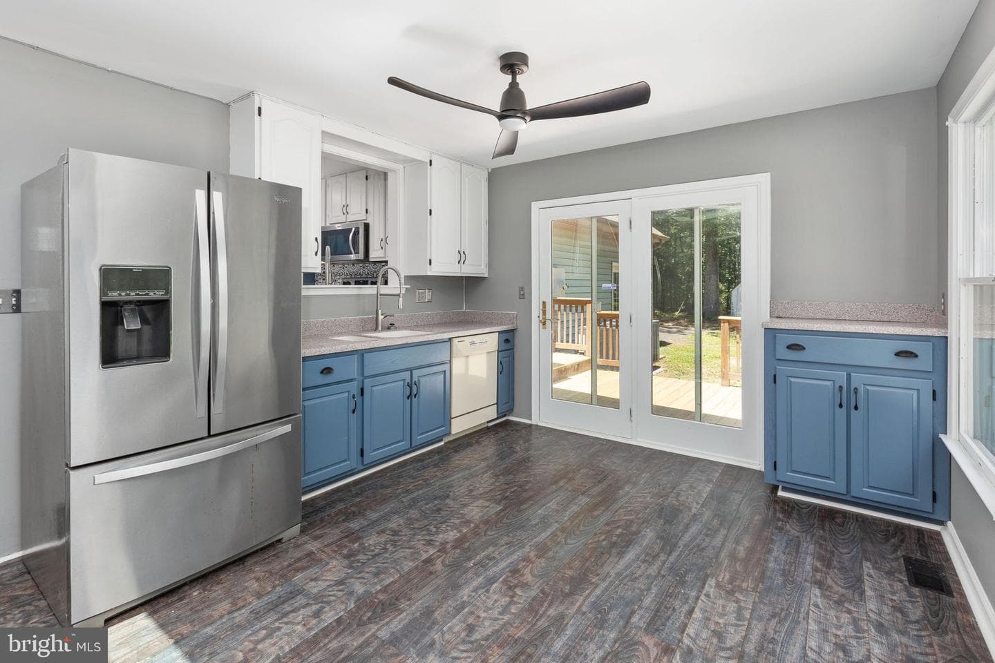 2381 Nancy Lane photo 32