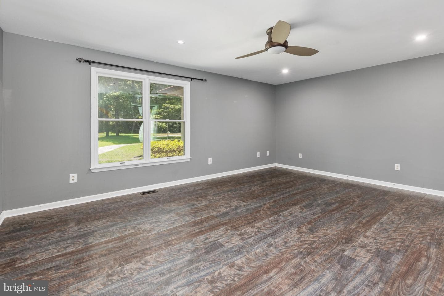 2381 Nancy Lane photo 47