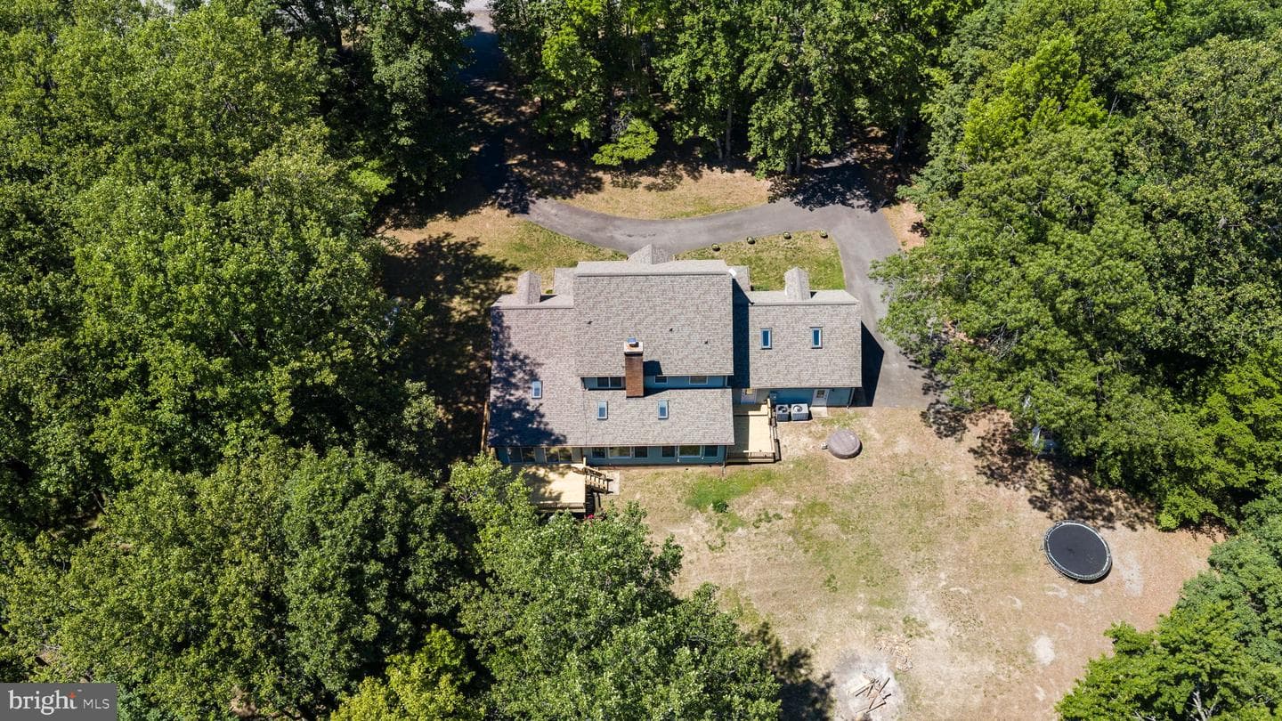 2381 Nancy Lane photo 97