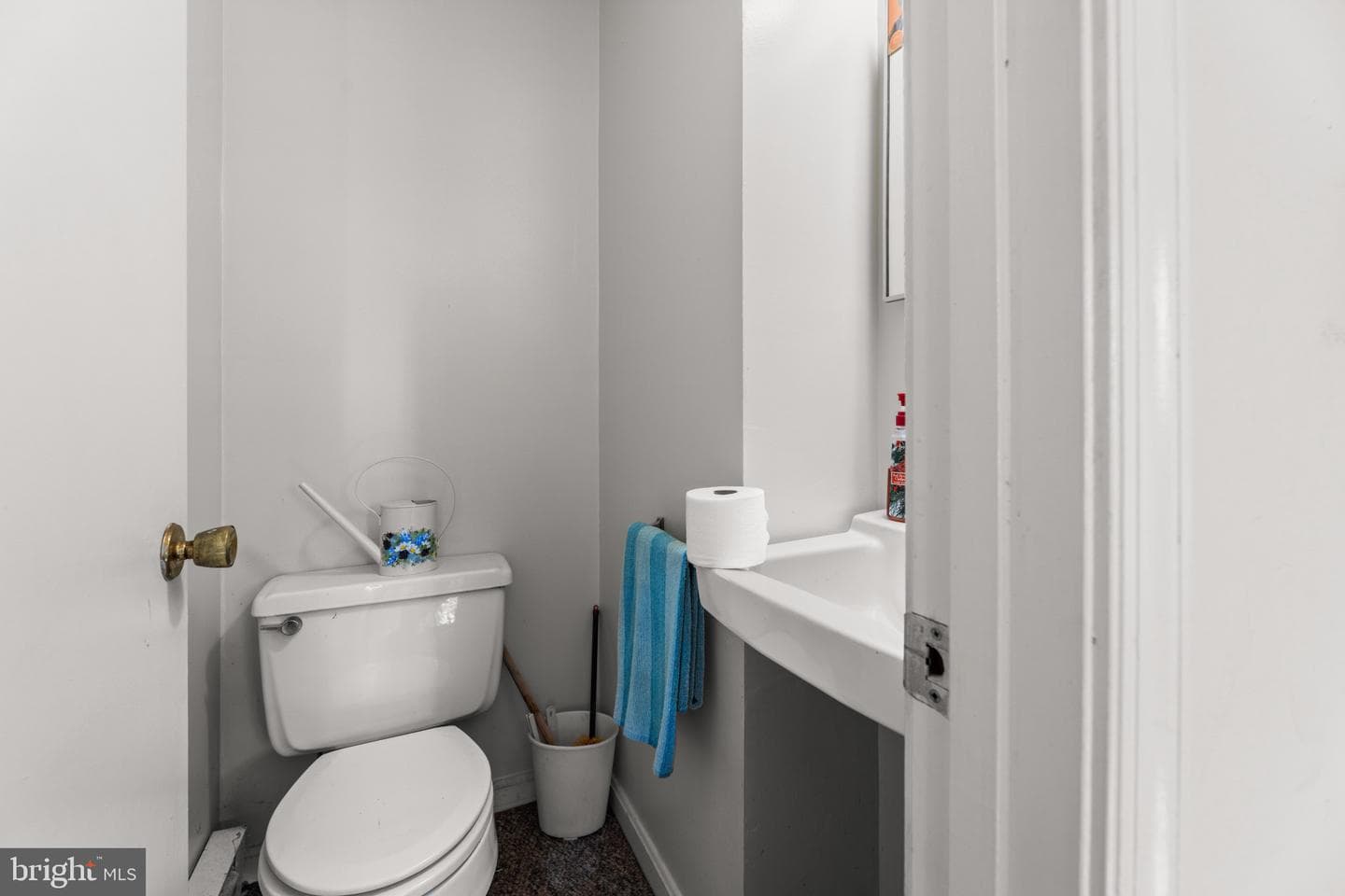 13130 Round Hill Road photo 13