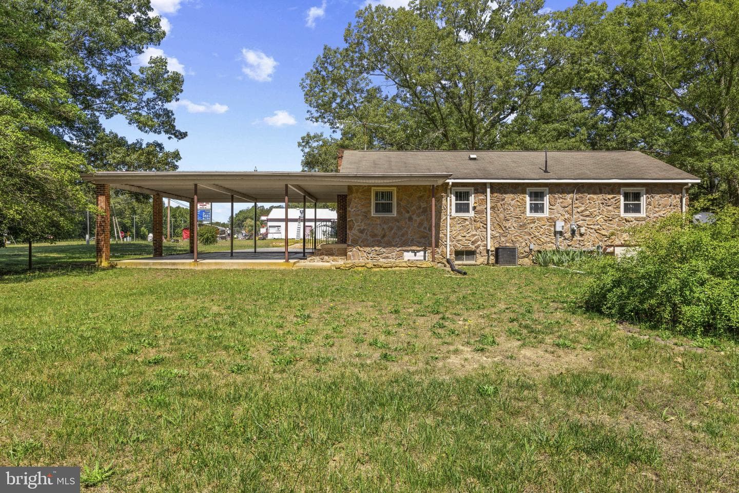13130 Round Hill Road photo 23