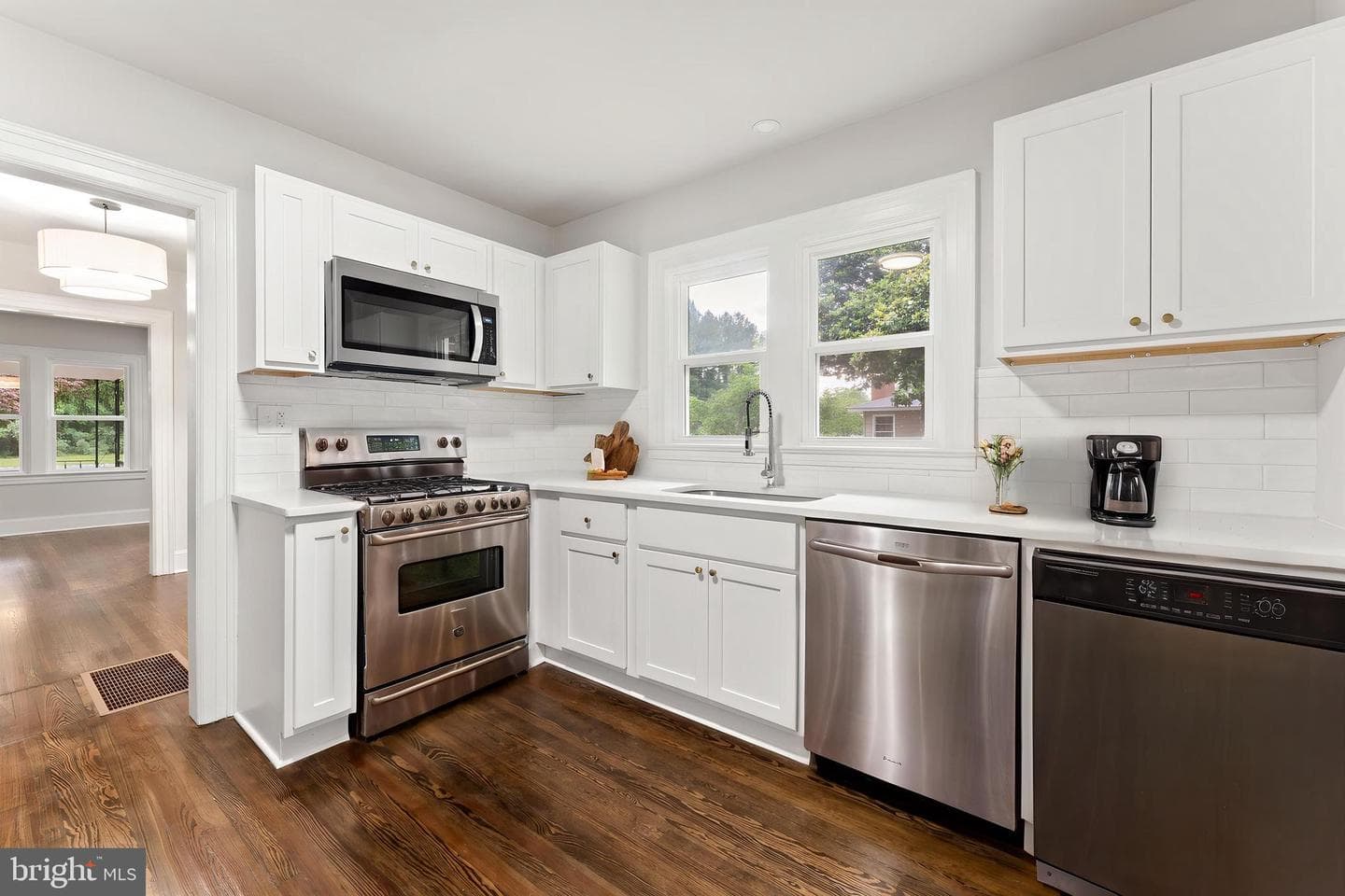 10221 Dahlgren Road photo 6