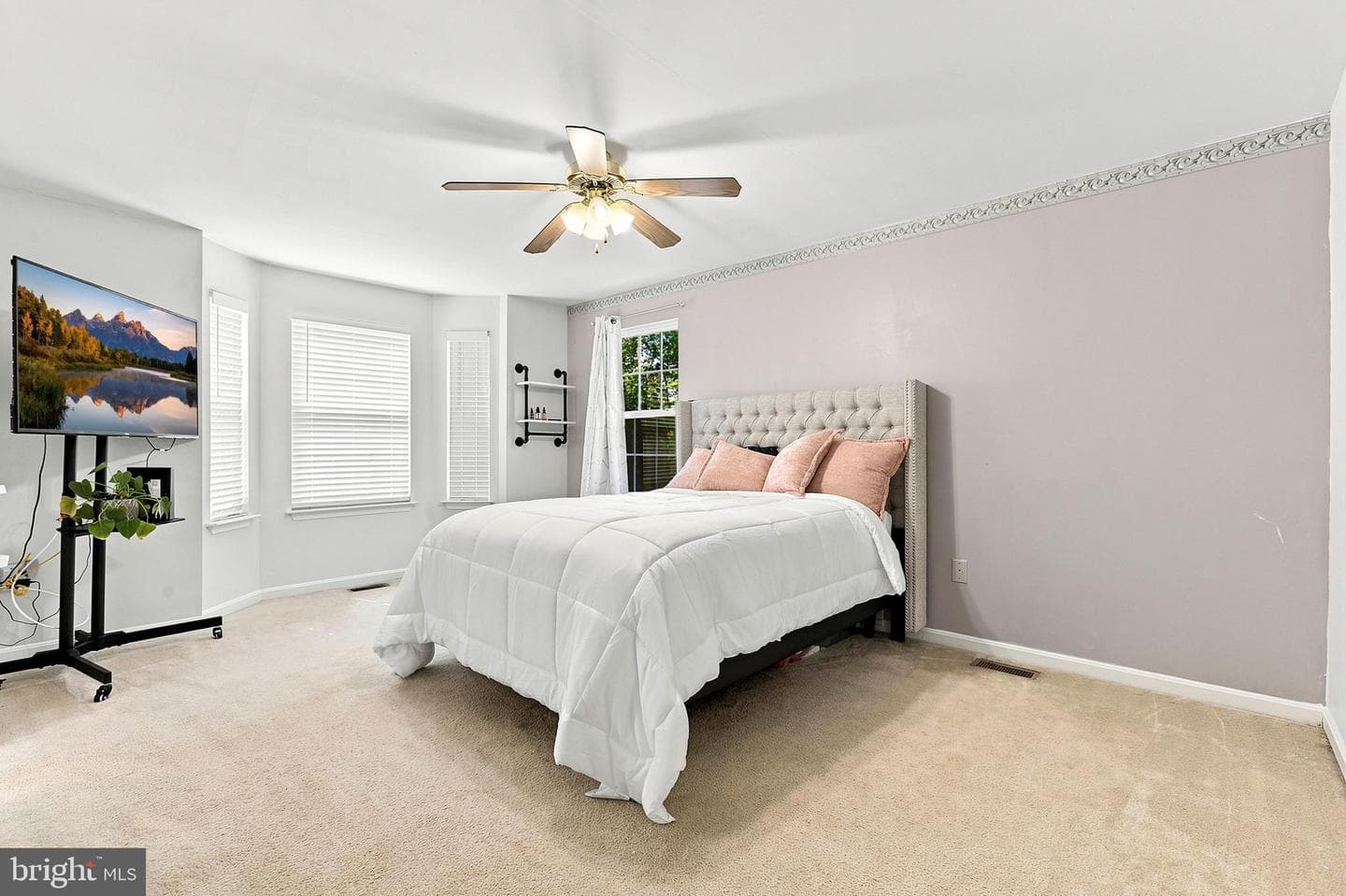 5200 Drakes Court photo 22