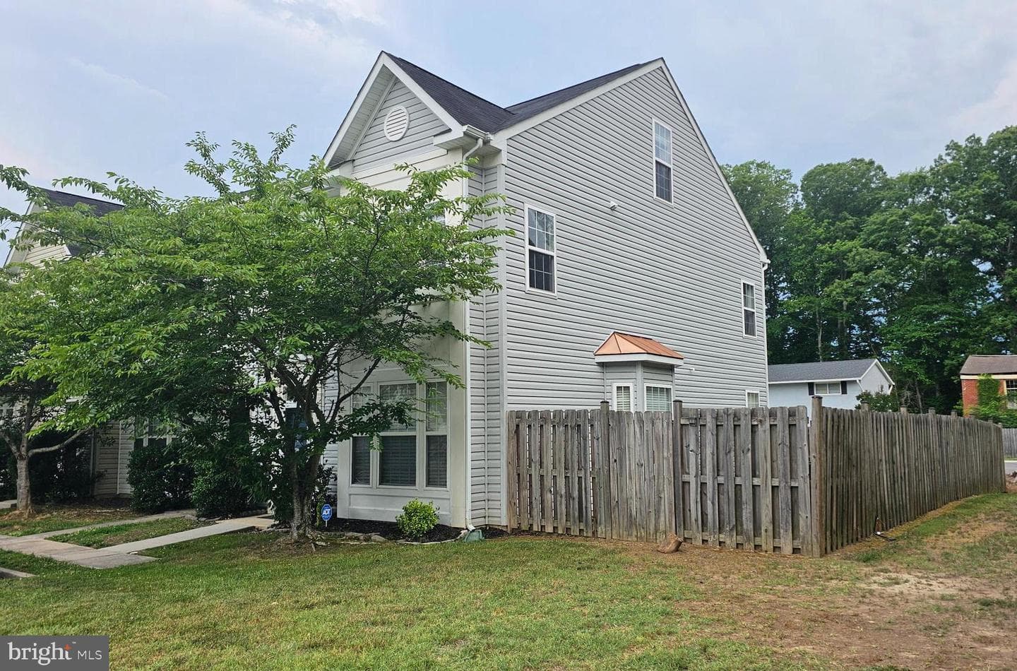 5200 Drakes Court photo 3