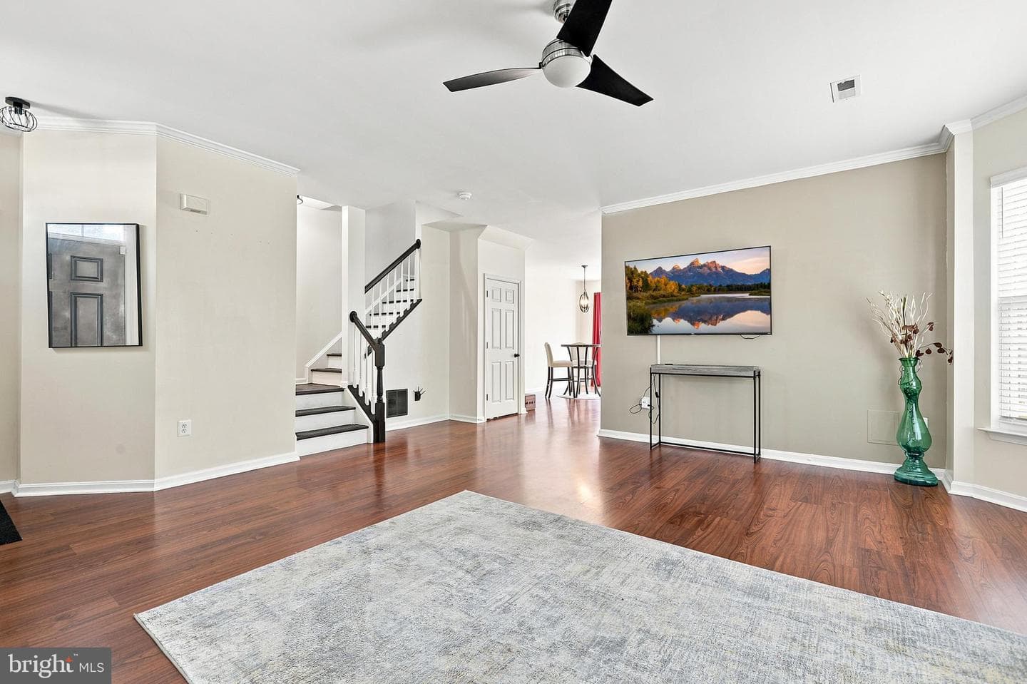 5200 Drakes Court photo 6
