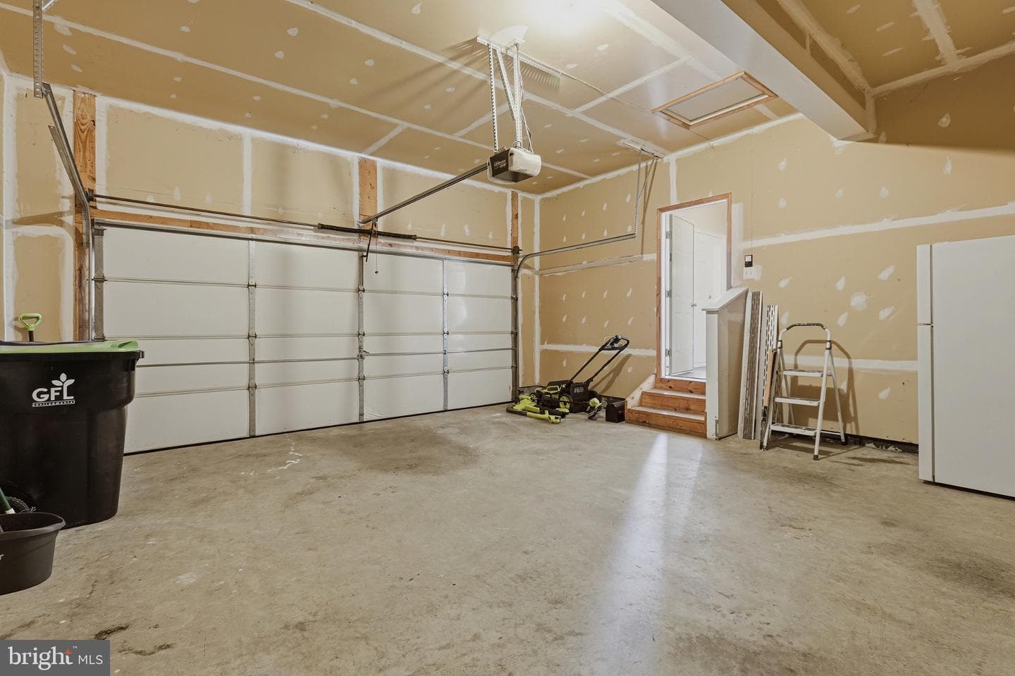 11804 Fullers Lane photo 15