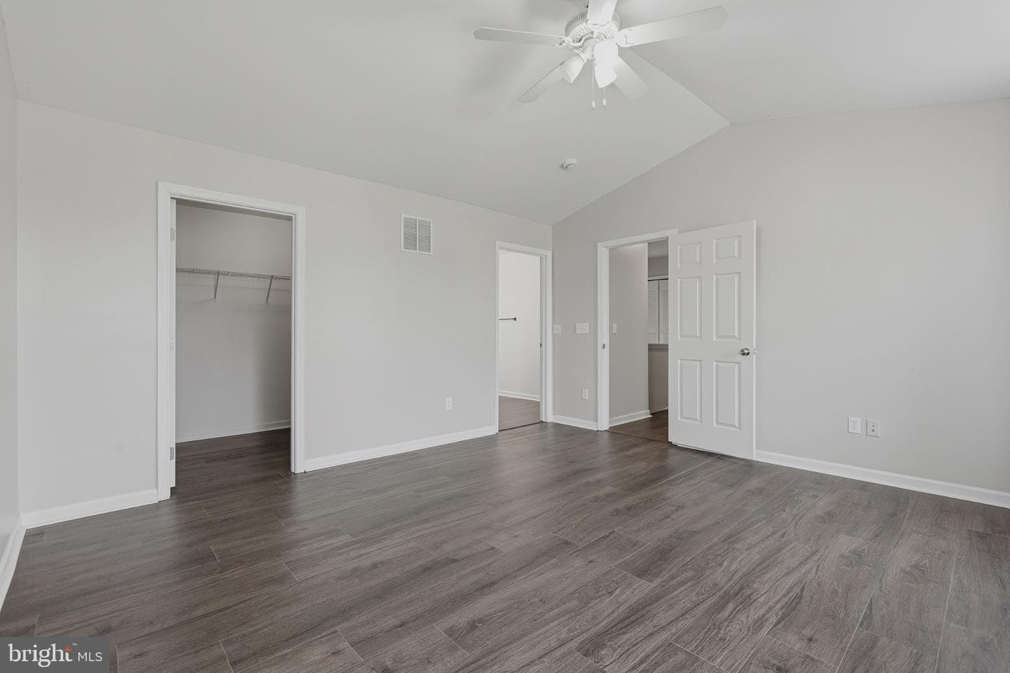 11804 Fullers Lane photo 33