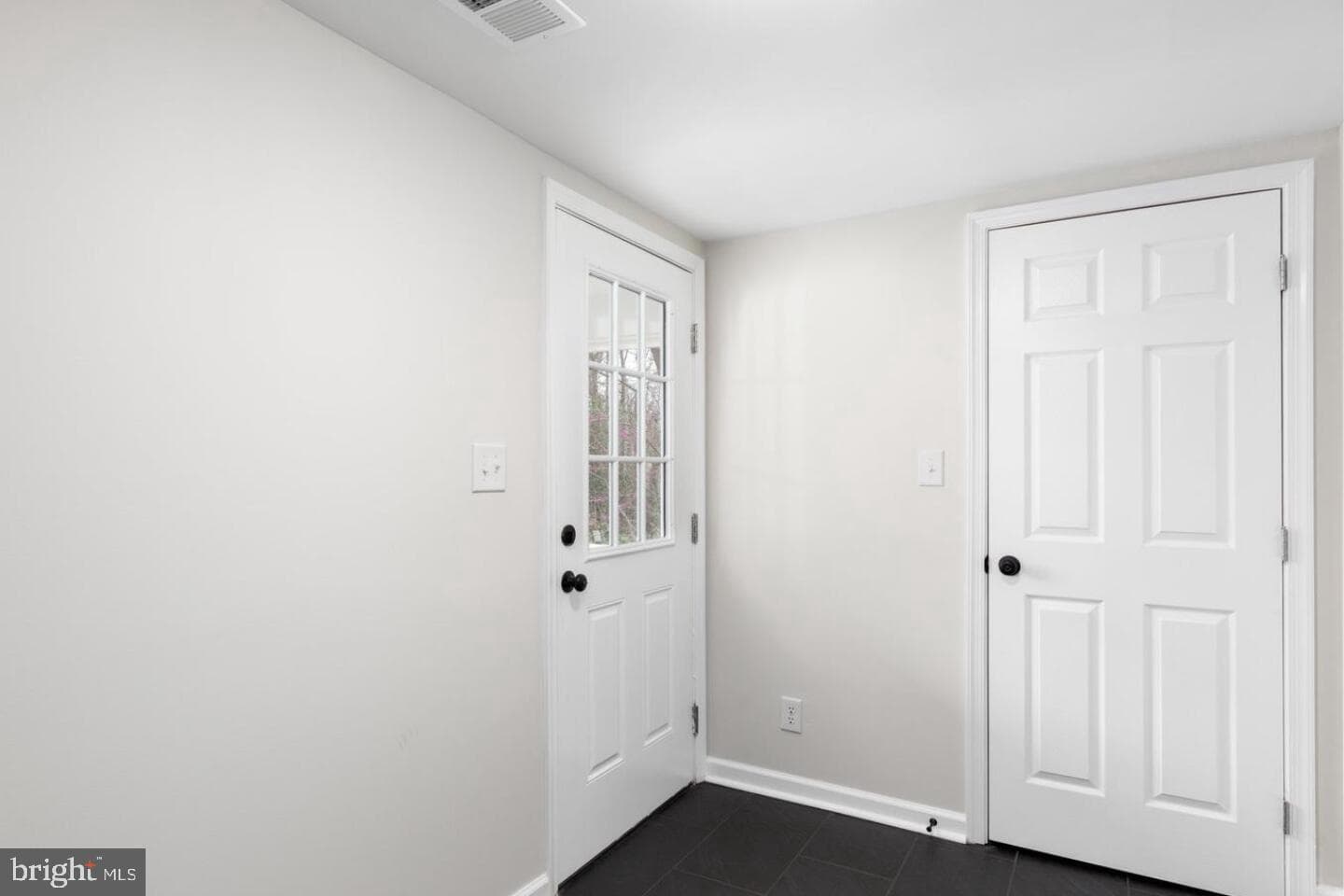 2143 Chapel Way photo 18