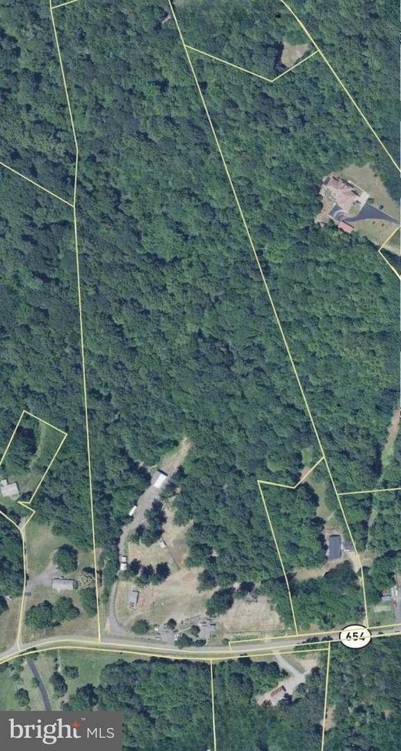 2137 Belvedere Drive photo 3