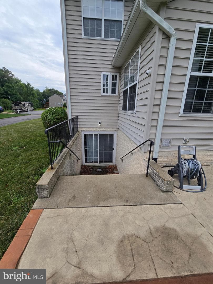 6245 Hawser Drive photo 9