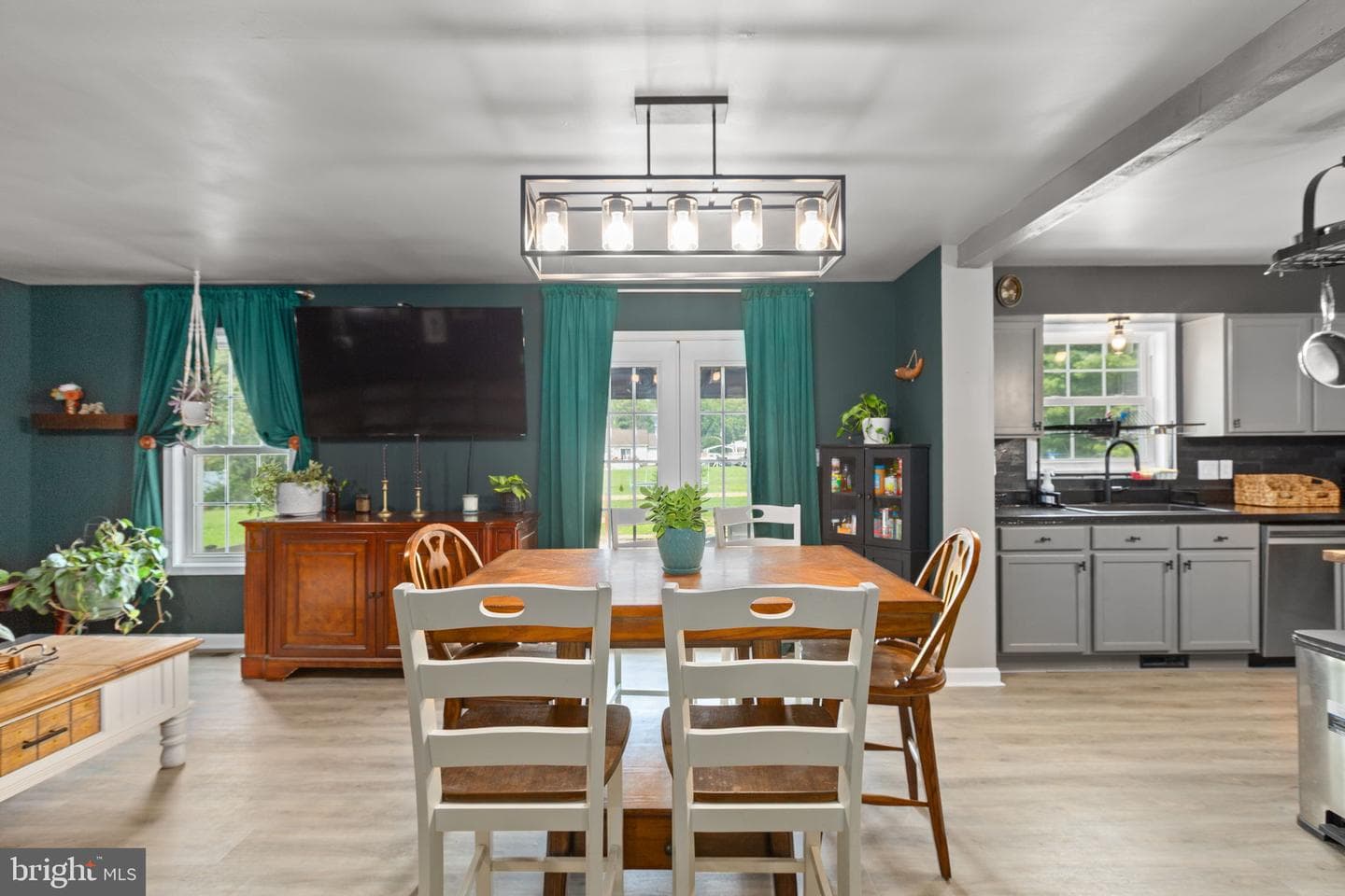 10429 Hutchison Lane photo 6