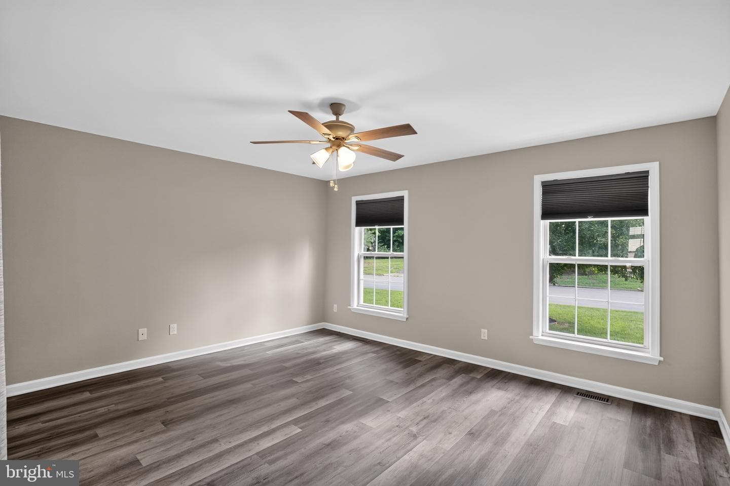 16965 Village Lane photo 10