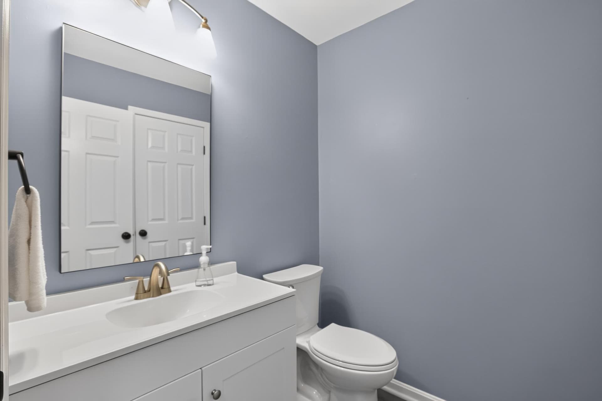16965 Village Lane photo 7
