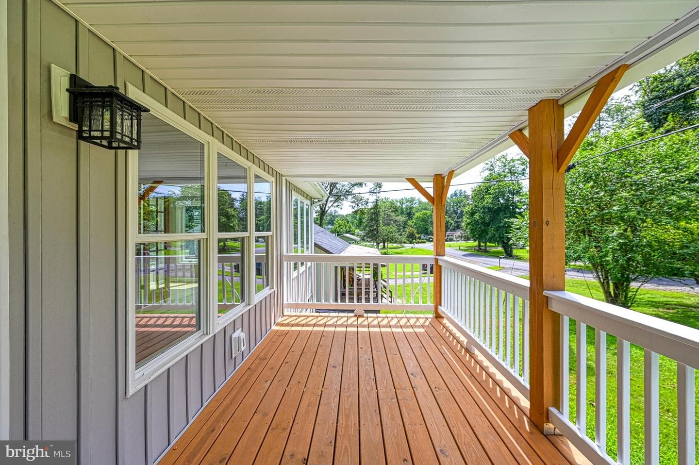 309 Ellis Drive photo 4