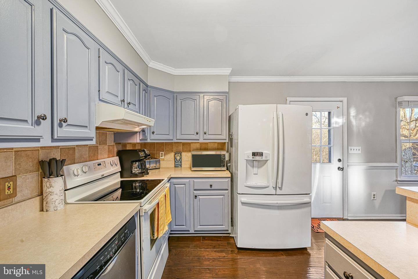 75 Edgewood Drive photo 14