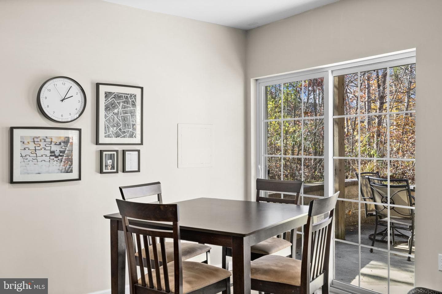 14 Oak Road photo 48