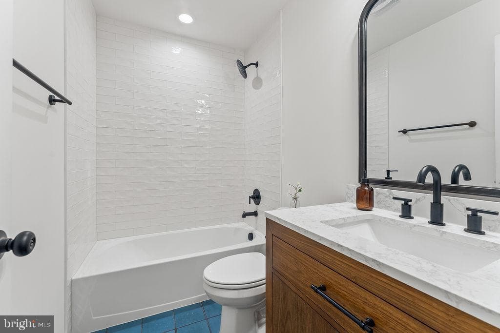 145 Everett Lane photo 21