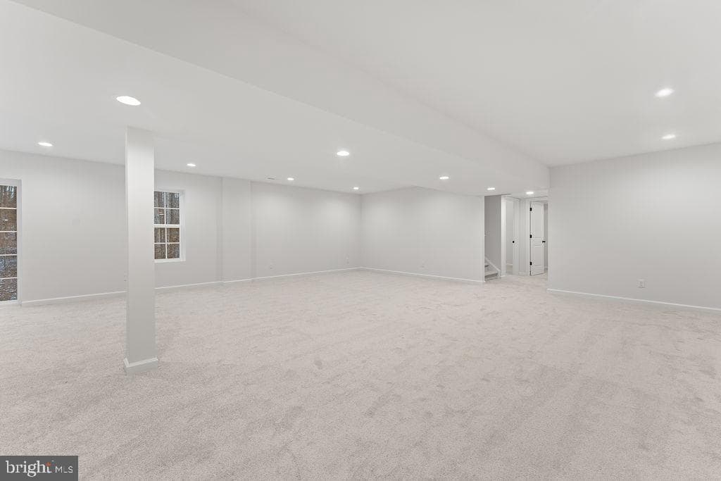 145 Everett Lane photo 38