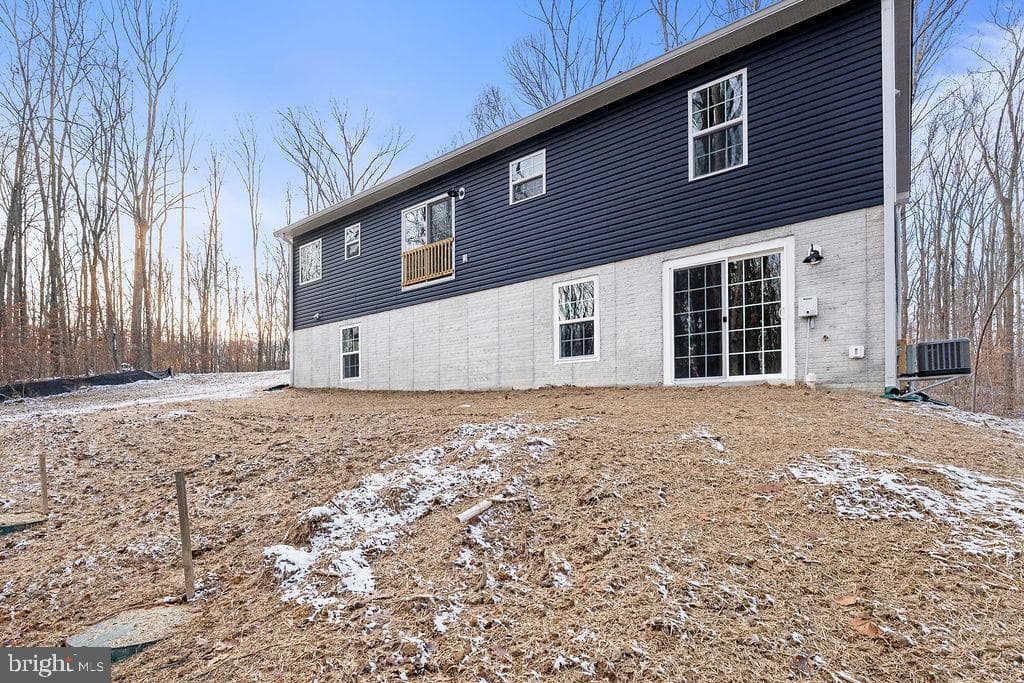 145 Everett Lane photo 52