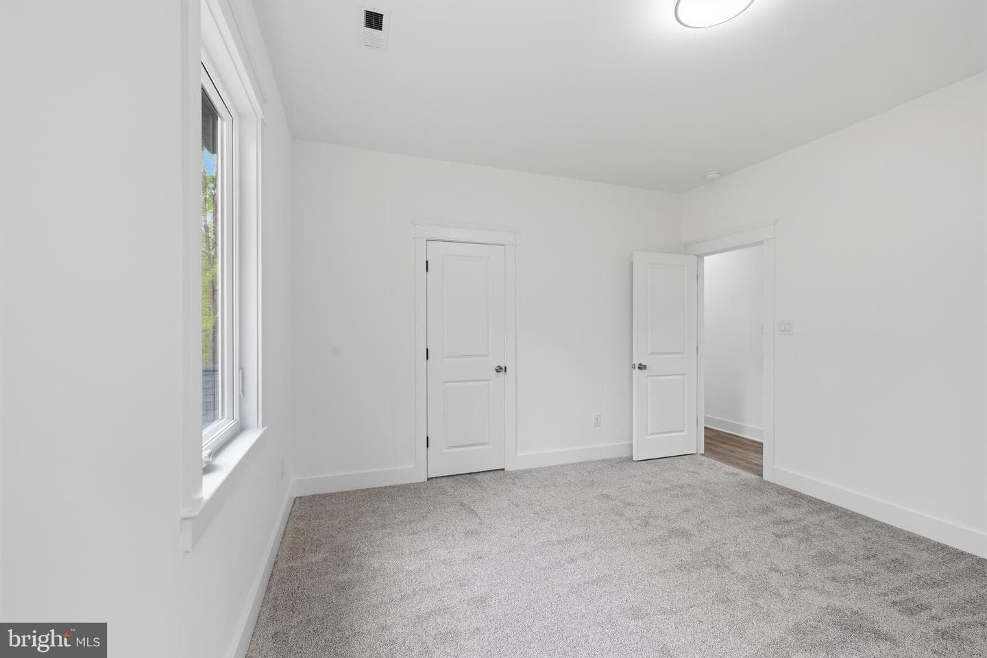 515 Noahs Landing Drive photo 39