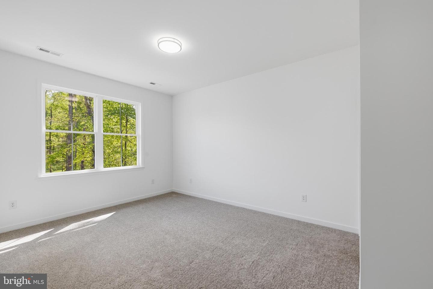 639 Noahs Landing Drive photo 23