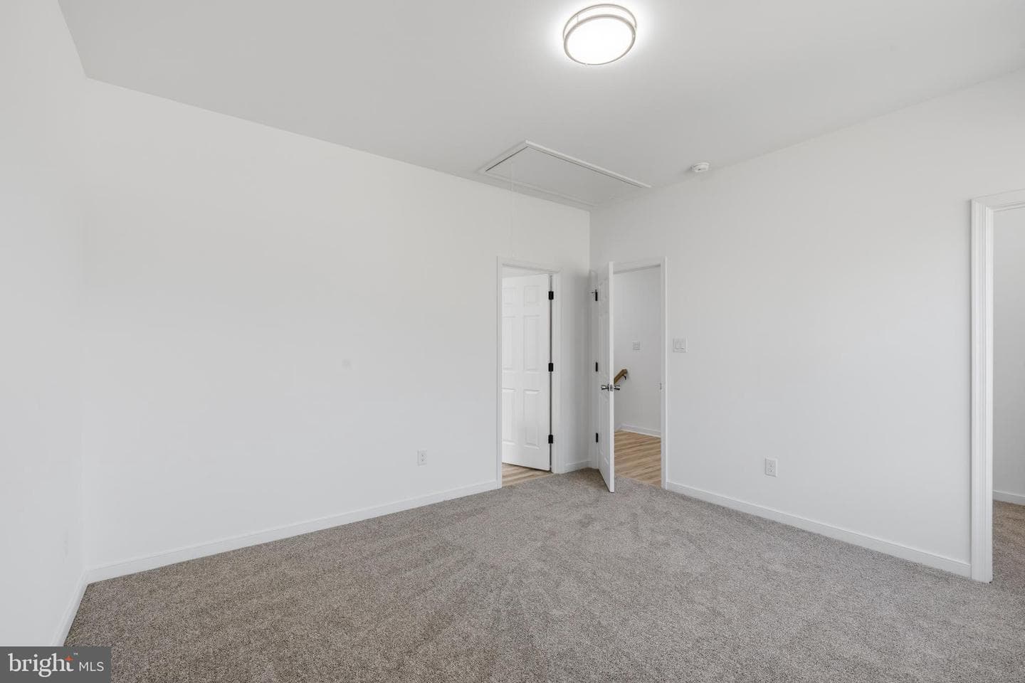 639 Noahs Landing Drive photo 25