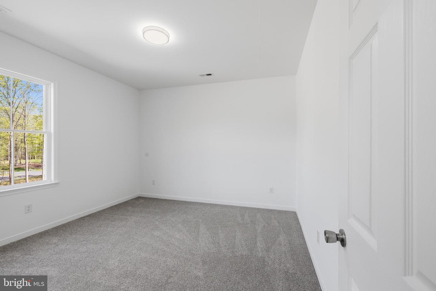 639 Noahs Landing Drive photo 26