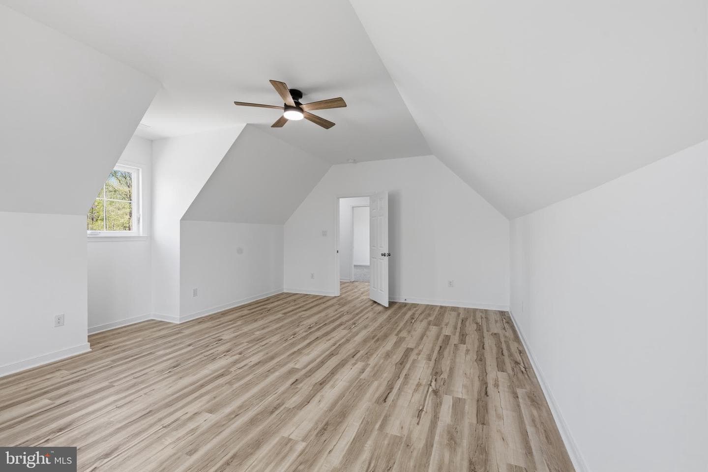 639 Noahs Landing Drive photo 27