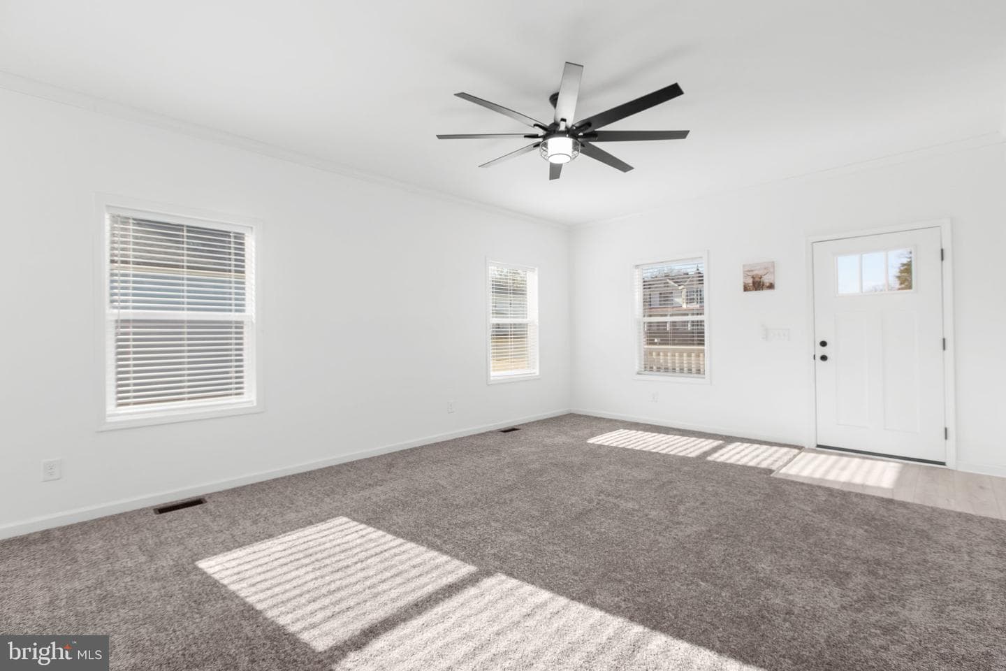 824 Mineral Avenue photo 11