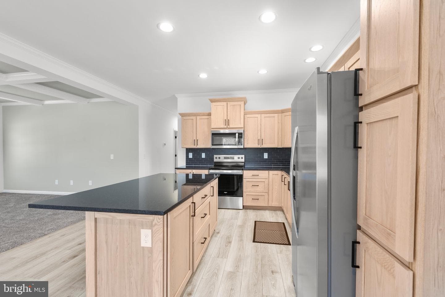 818 Mineral Avenue photo 12