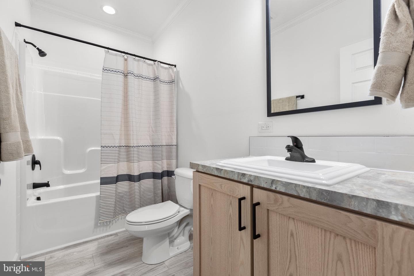 818 Mineral Avenue photo 20