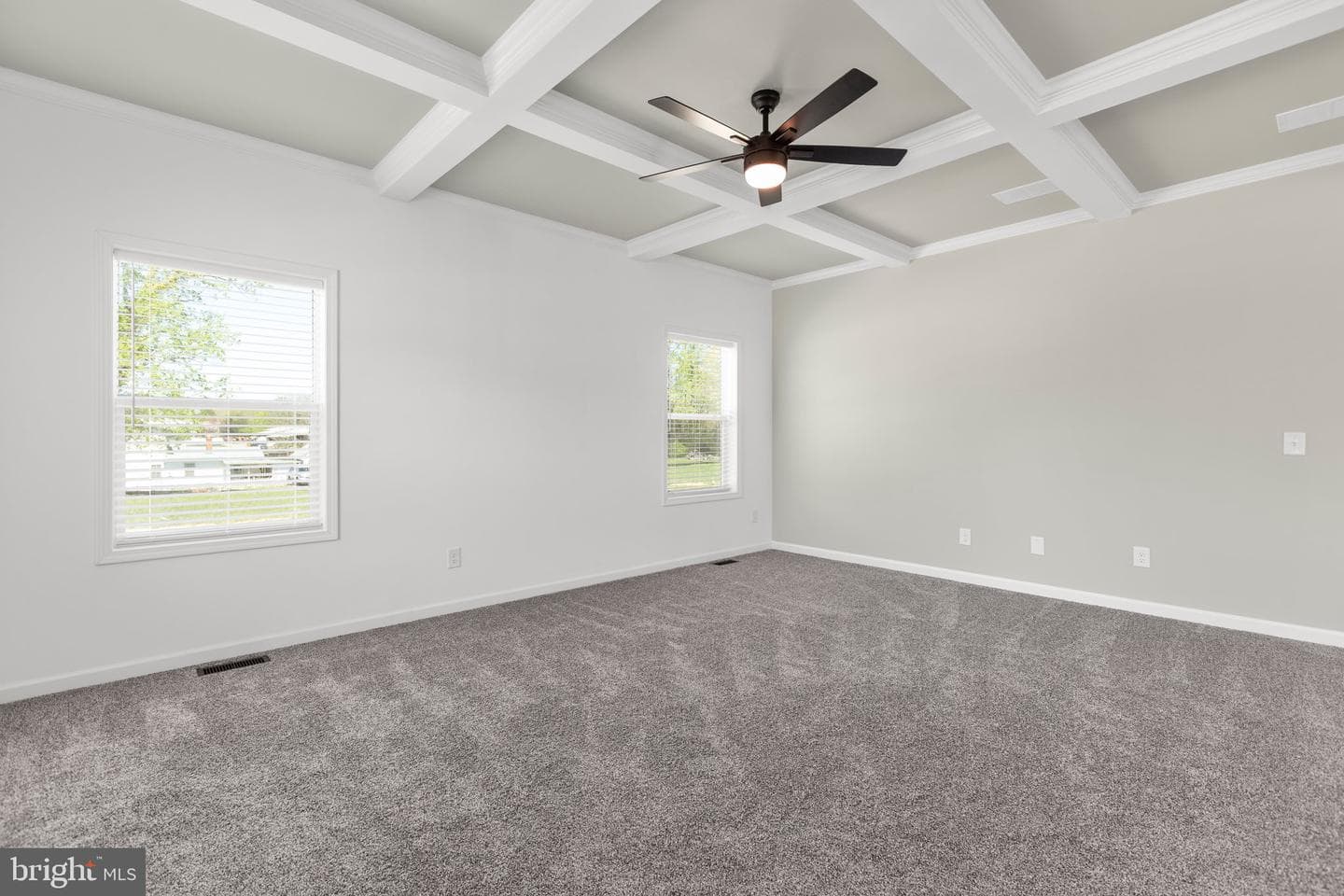 818 Mineral Avenue photo 5