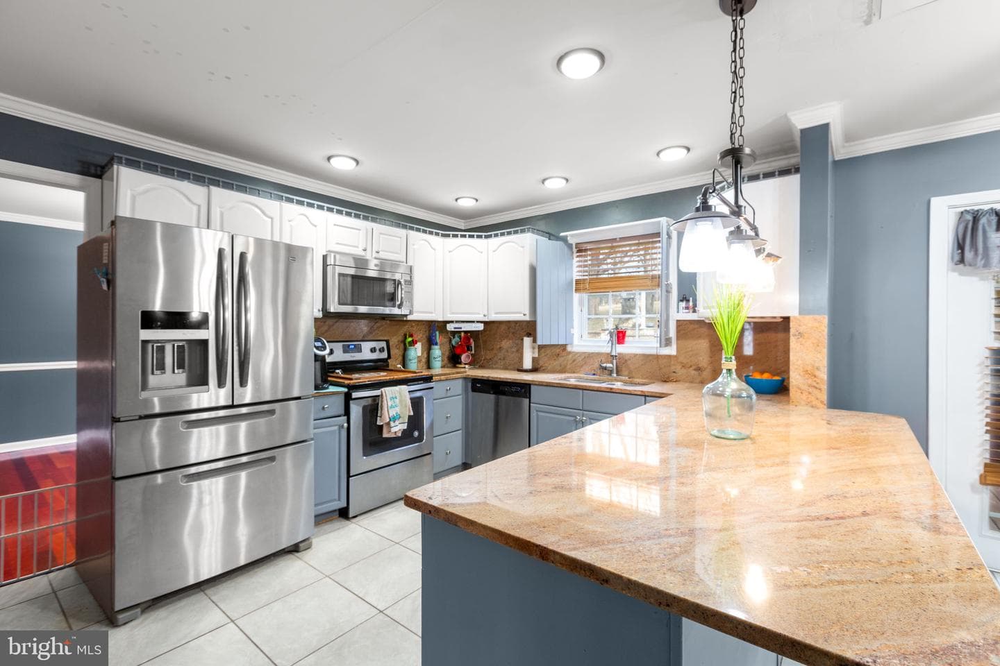 546 Palomino Drive photo 3