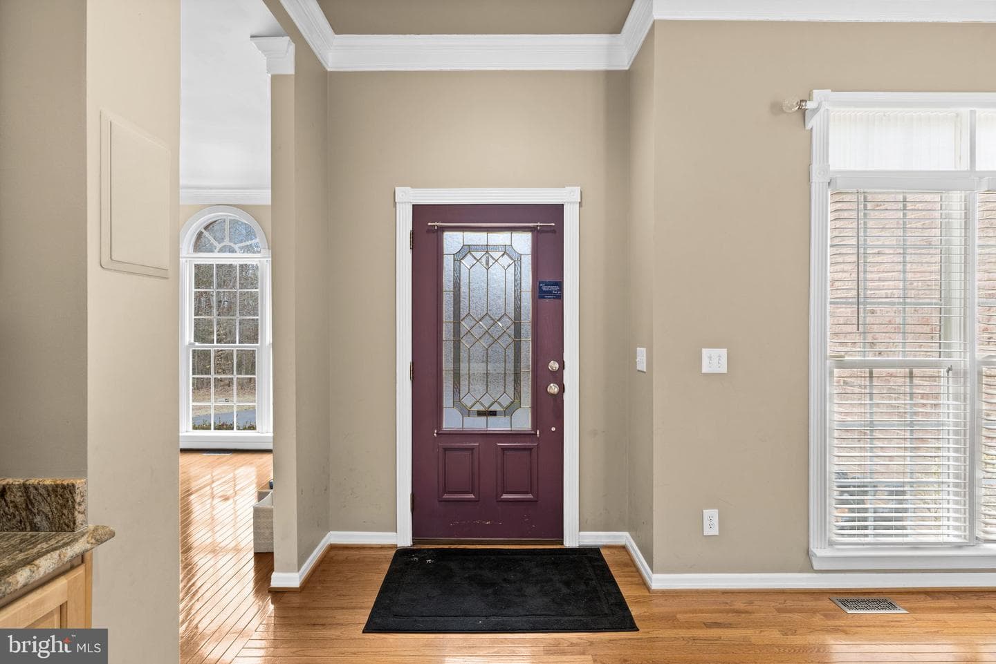 575 Tall Pines Dr photo 3