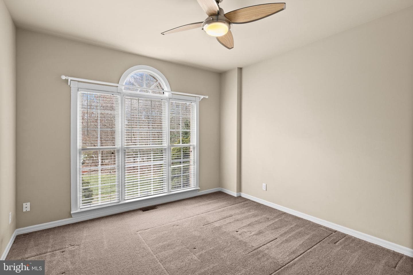 575 Tall Pines Dr photo 30