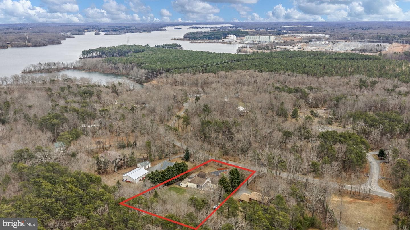 575 Tall Pines Dr photo 56