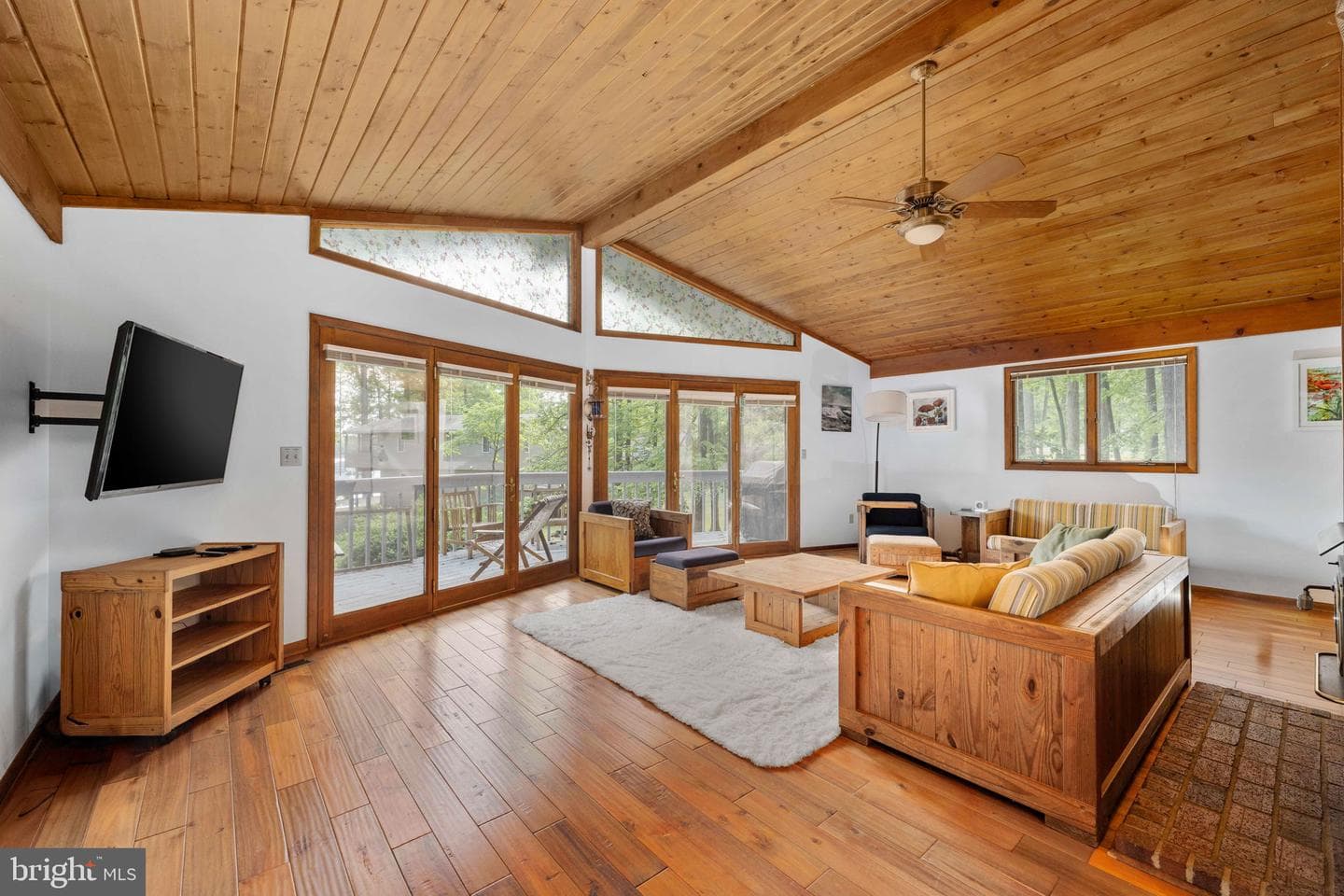 141 Becky Court photo 12