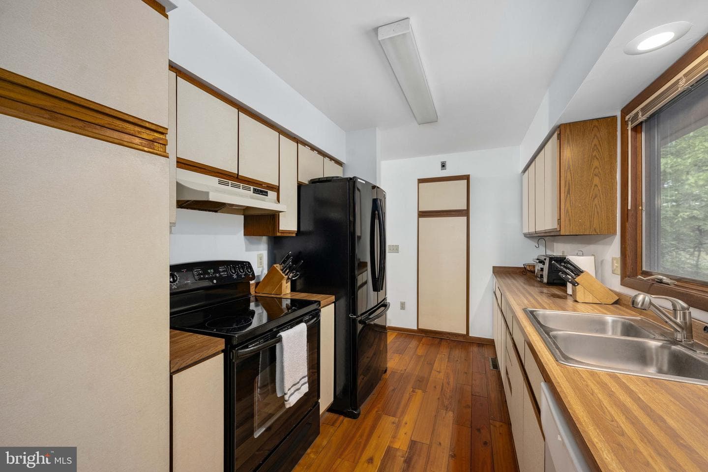 141 Becky Court photo 22