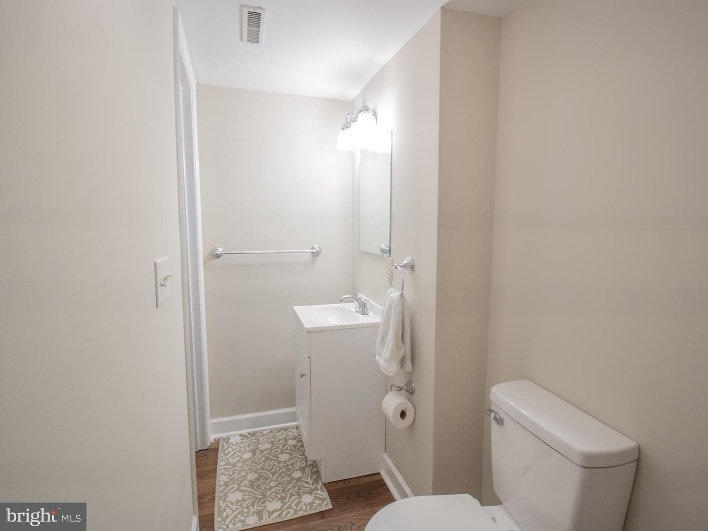 324 Mineral Avenue photo 15